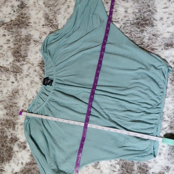 Rue 21 Dolman Top - Picture 2 of 4